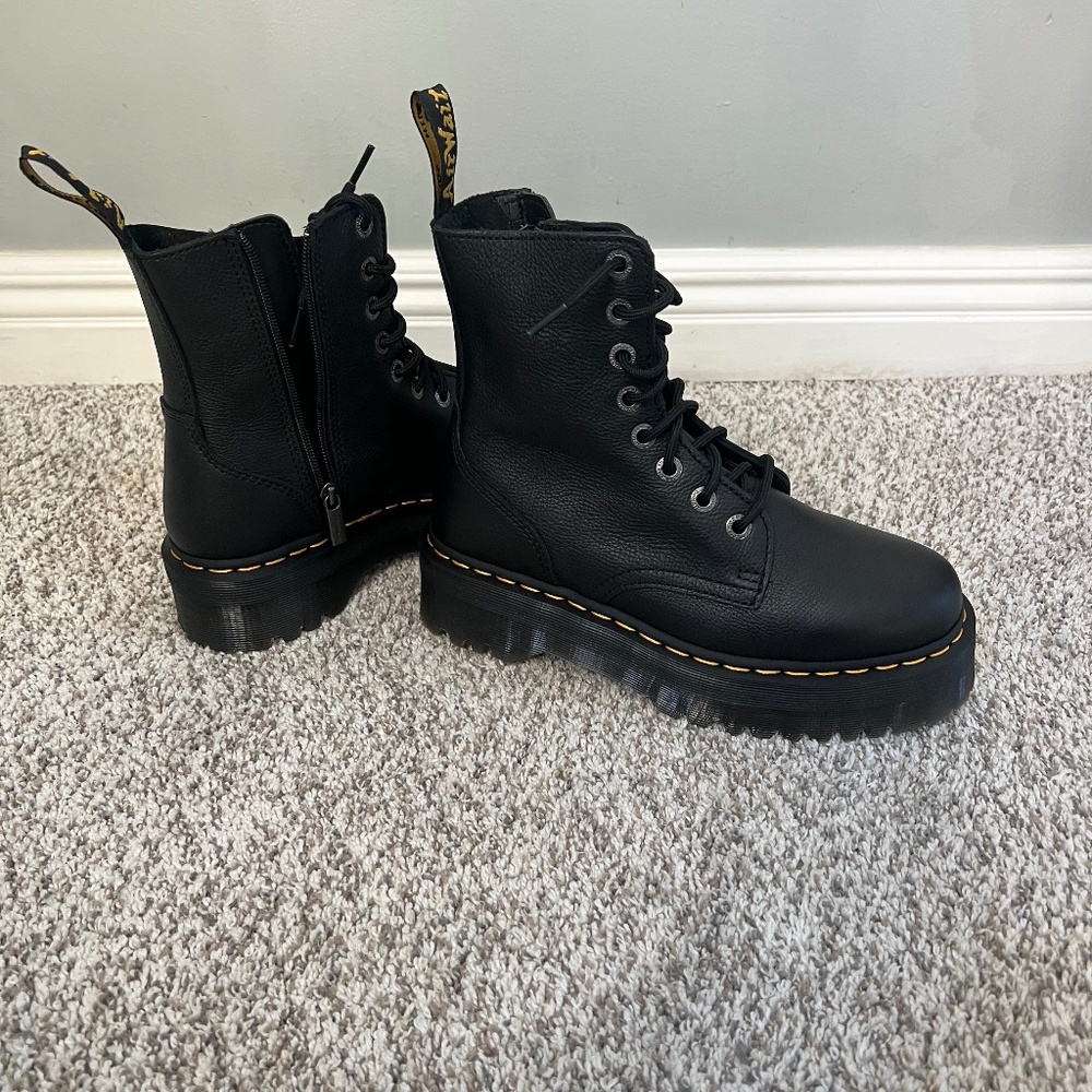 Dr. Martens Jadon III Black Pisa Leather Platform Boots